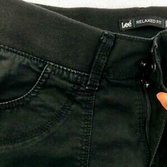 Lee Easy Fit Denim Black Cargo Stretch Capris Size 10 - Picture 3 of 4